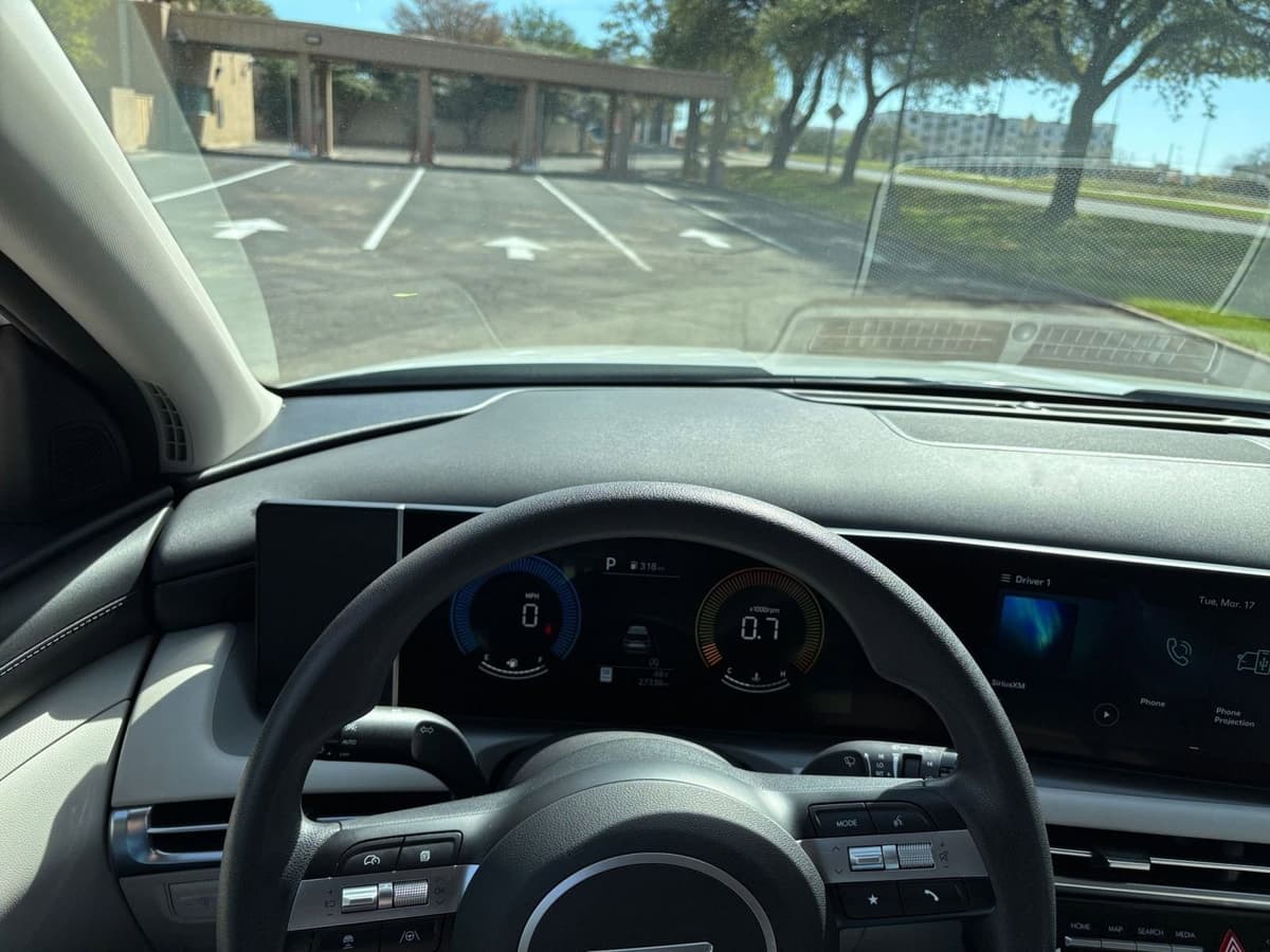 2025 Hyundai Tucson - Image 29