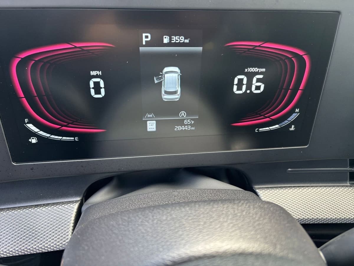 2025 Kia Sportage - Image 35