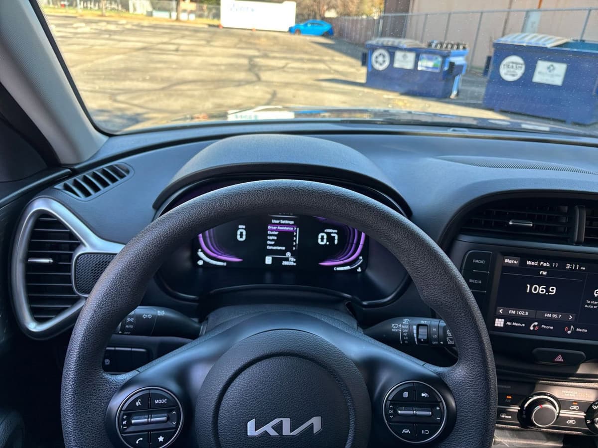 2025 Kia Soul - Image 29