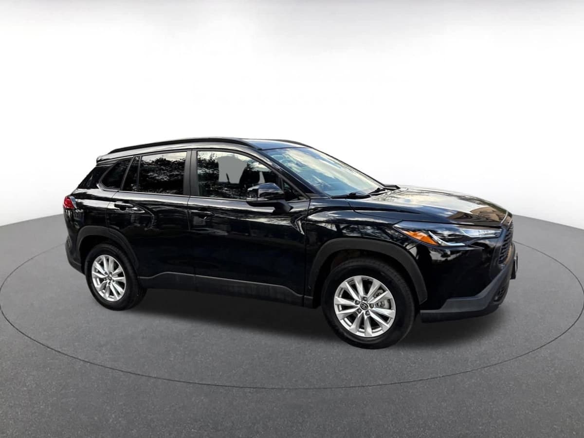 2025 Toyota Corolla Cross - Image 1