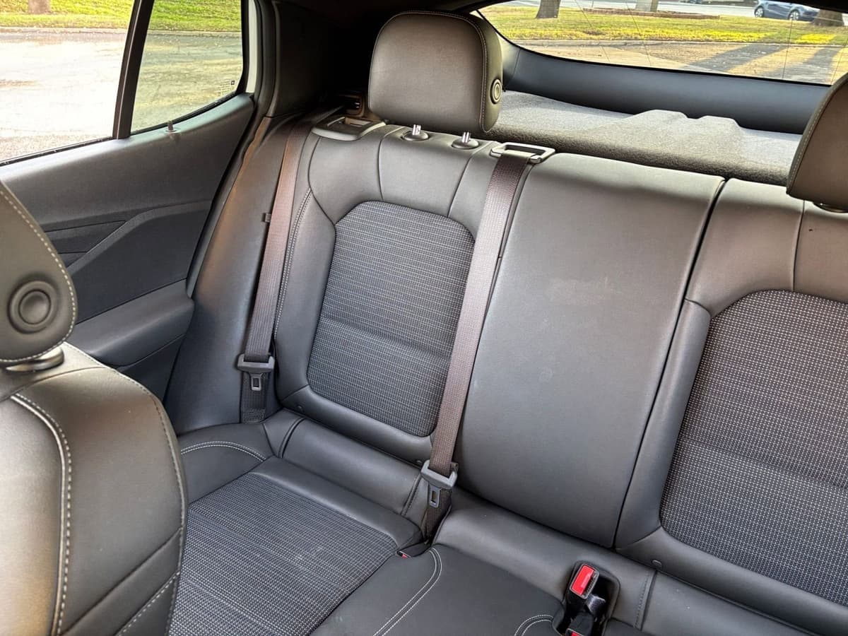 2025 Buick Envista - Image 34