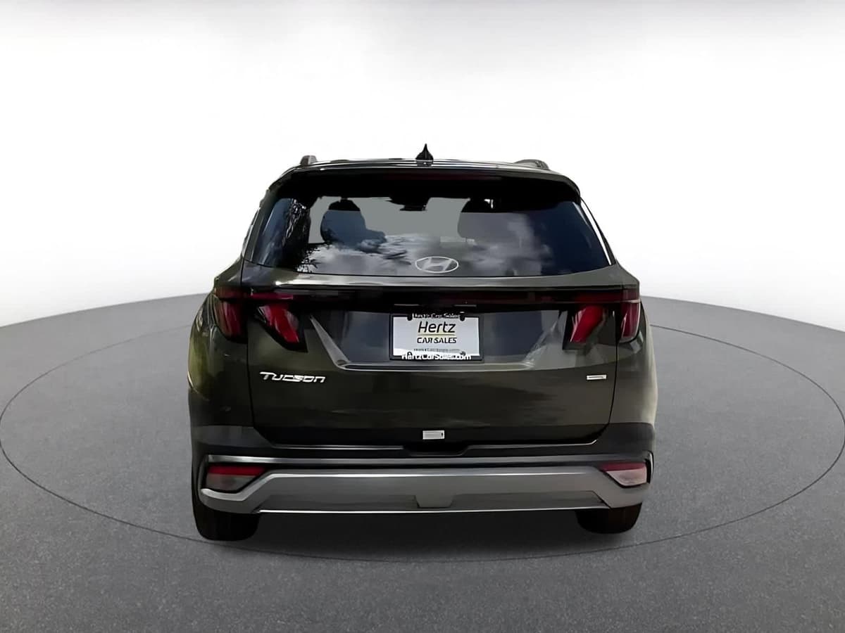 2025 Hyundai Tucson - Image 12