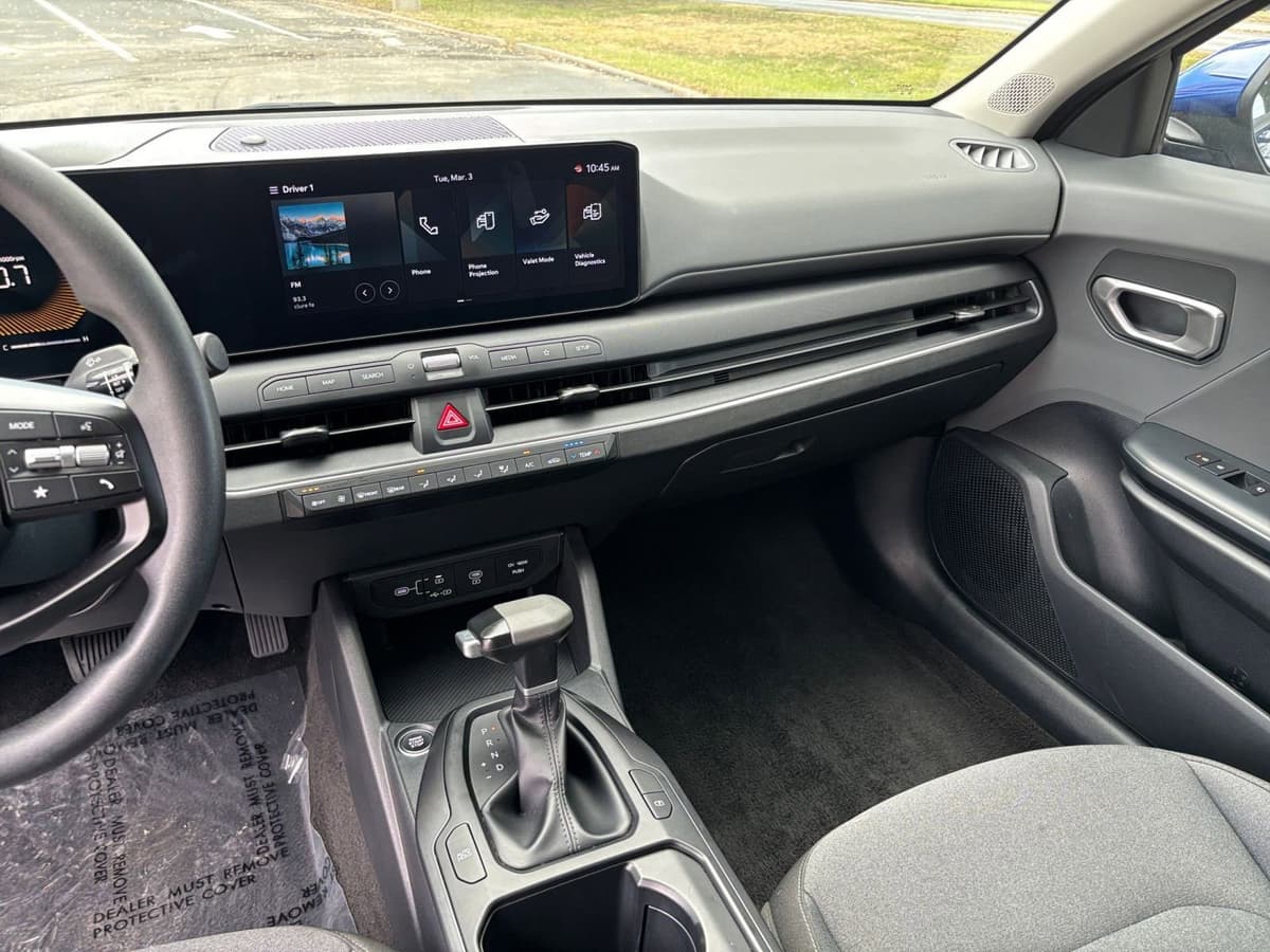 2025 Kia K4 - Image 30