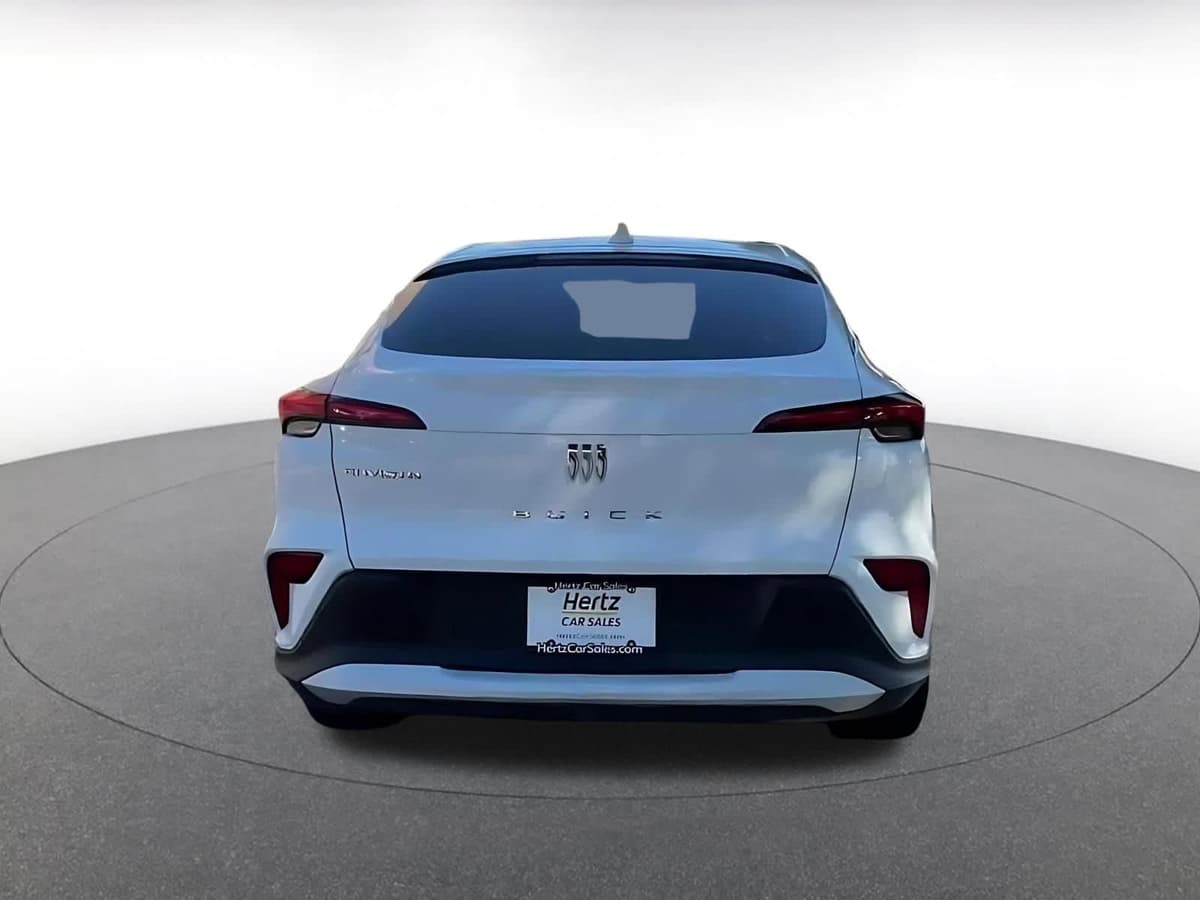 2025 Buick Envista - Image 12