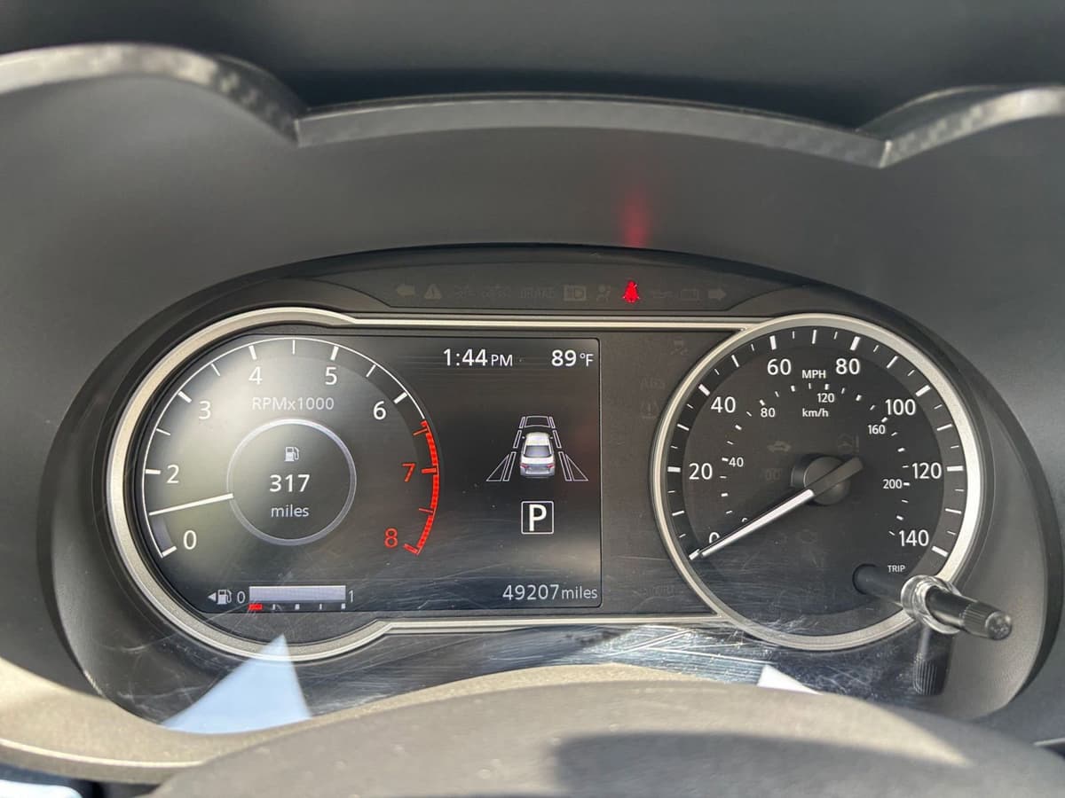 2025 Nissan Versa - Image 35