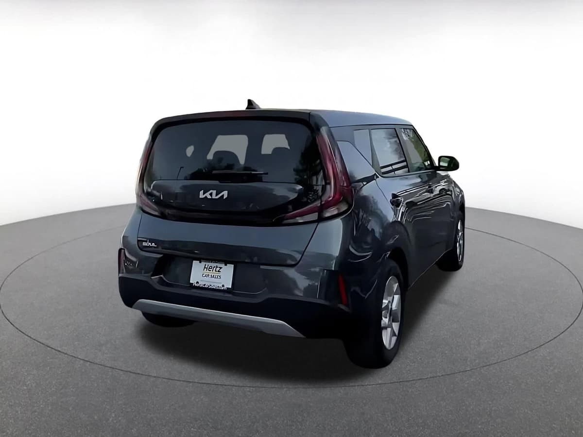 2025 Kia Soul - Image 15
