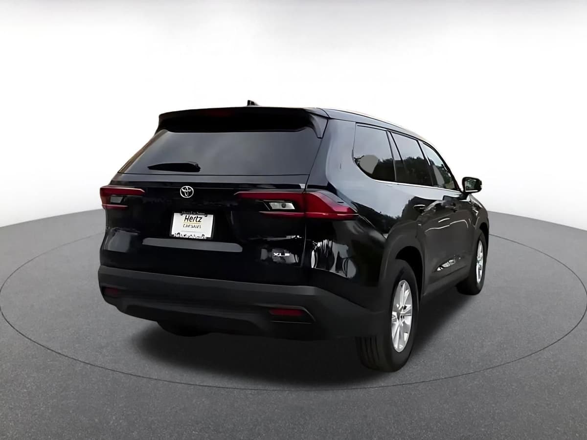 2025 Toyota Grand Highlander - Image 13