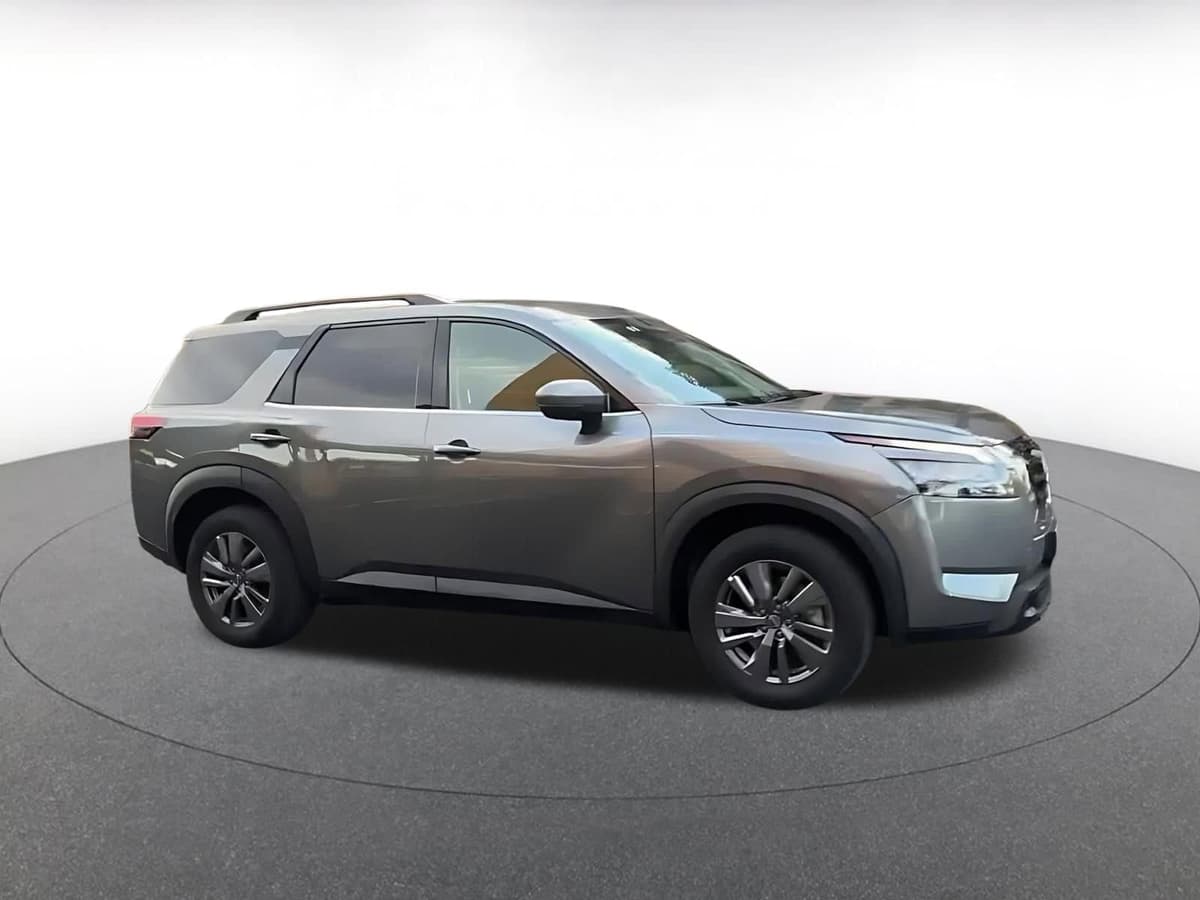 2025 Nissan Pathfinder - Image 1