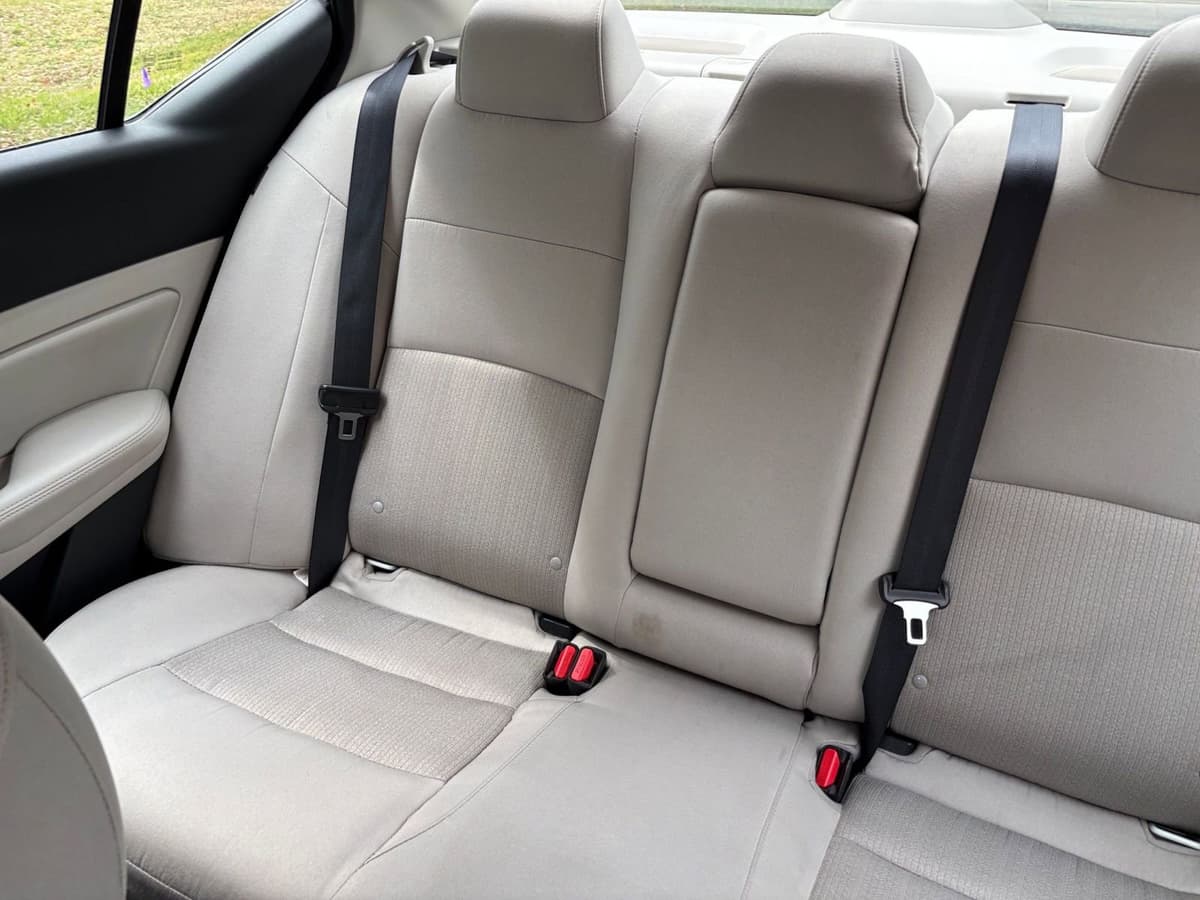 2025 Nissan Altima - Image 34