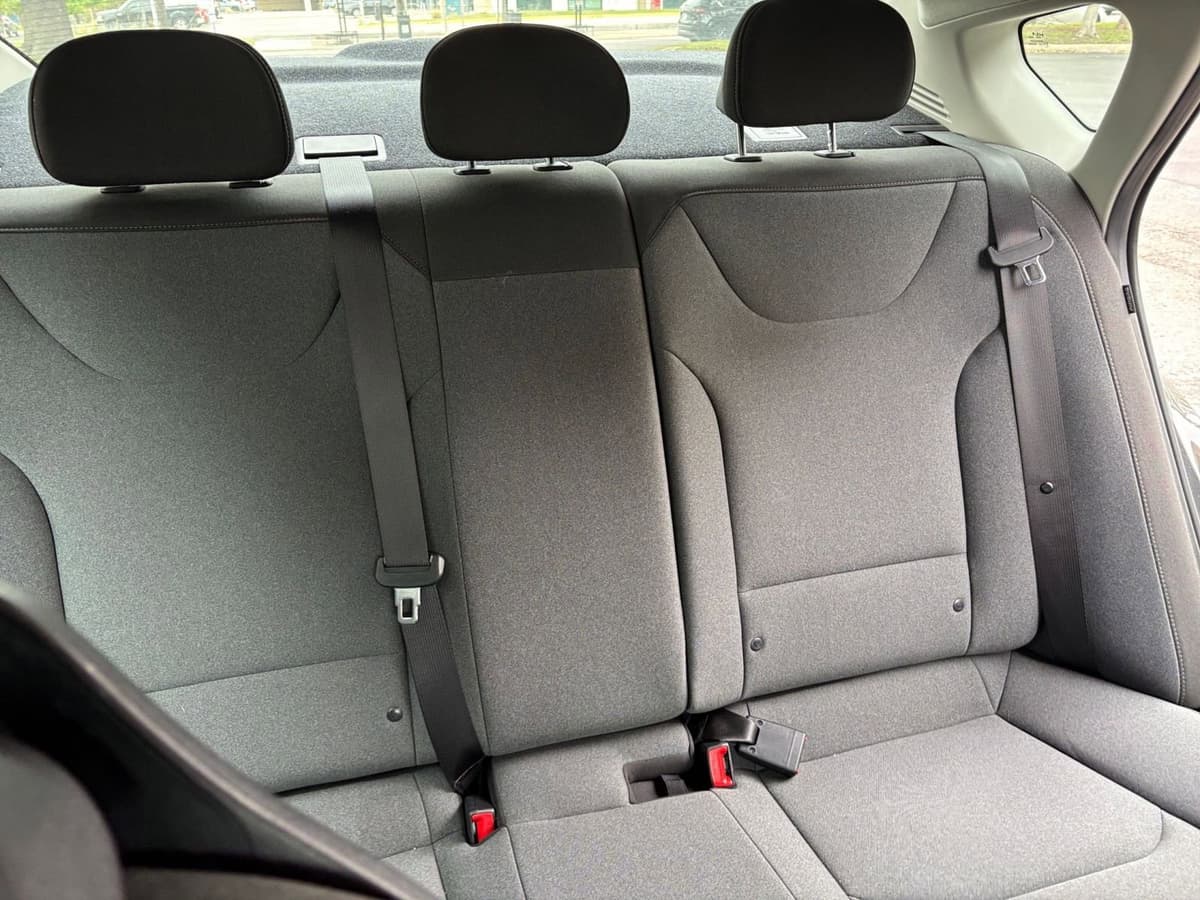 2025 Kia K4 - Image 32