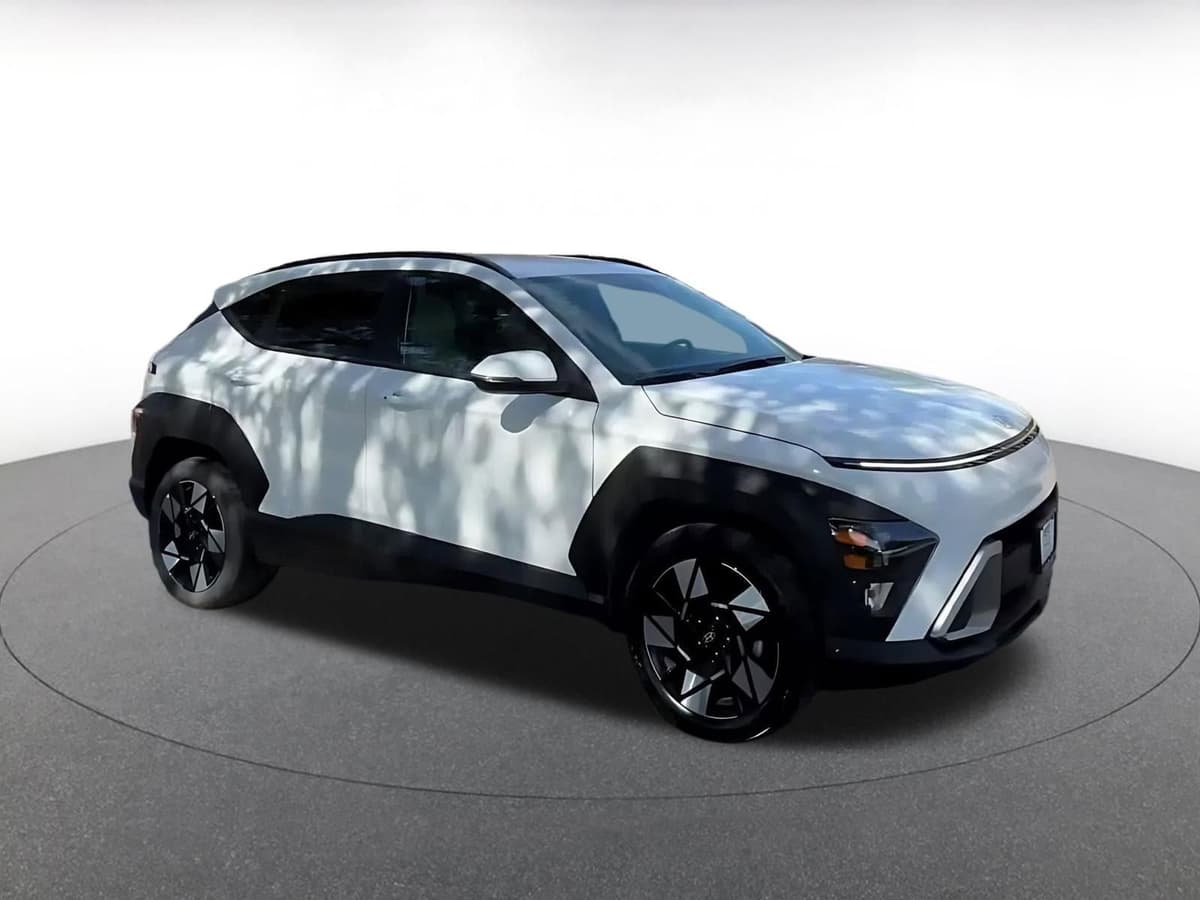 2025 Hyundai Kona - Image 2