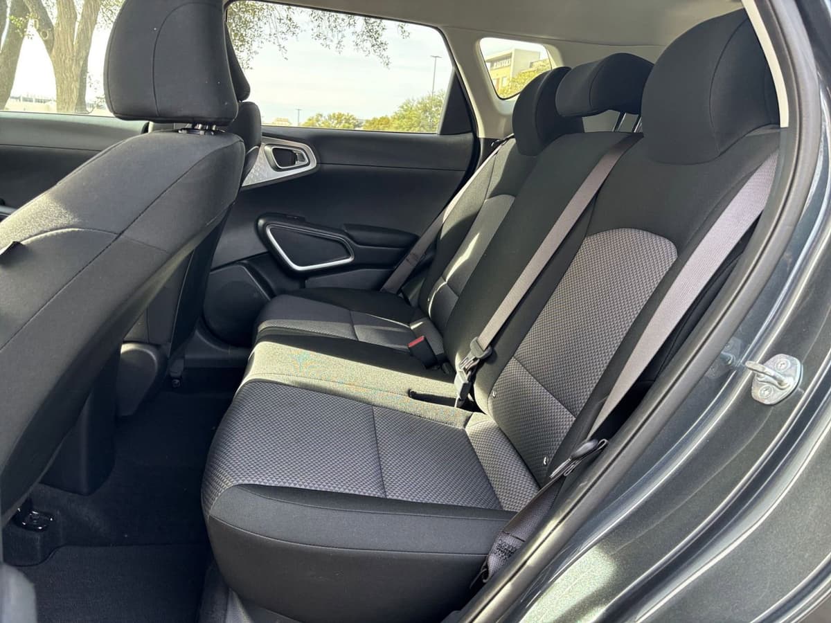 2025 Kia Soul - Image 21