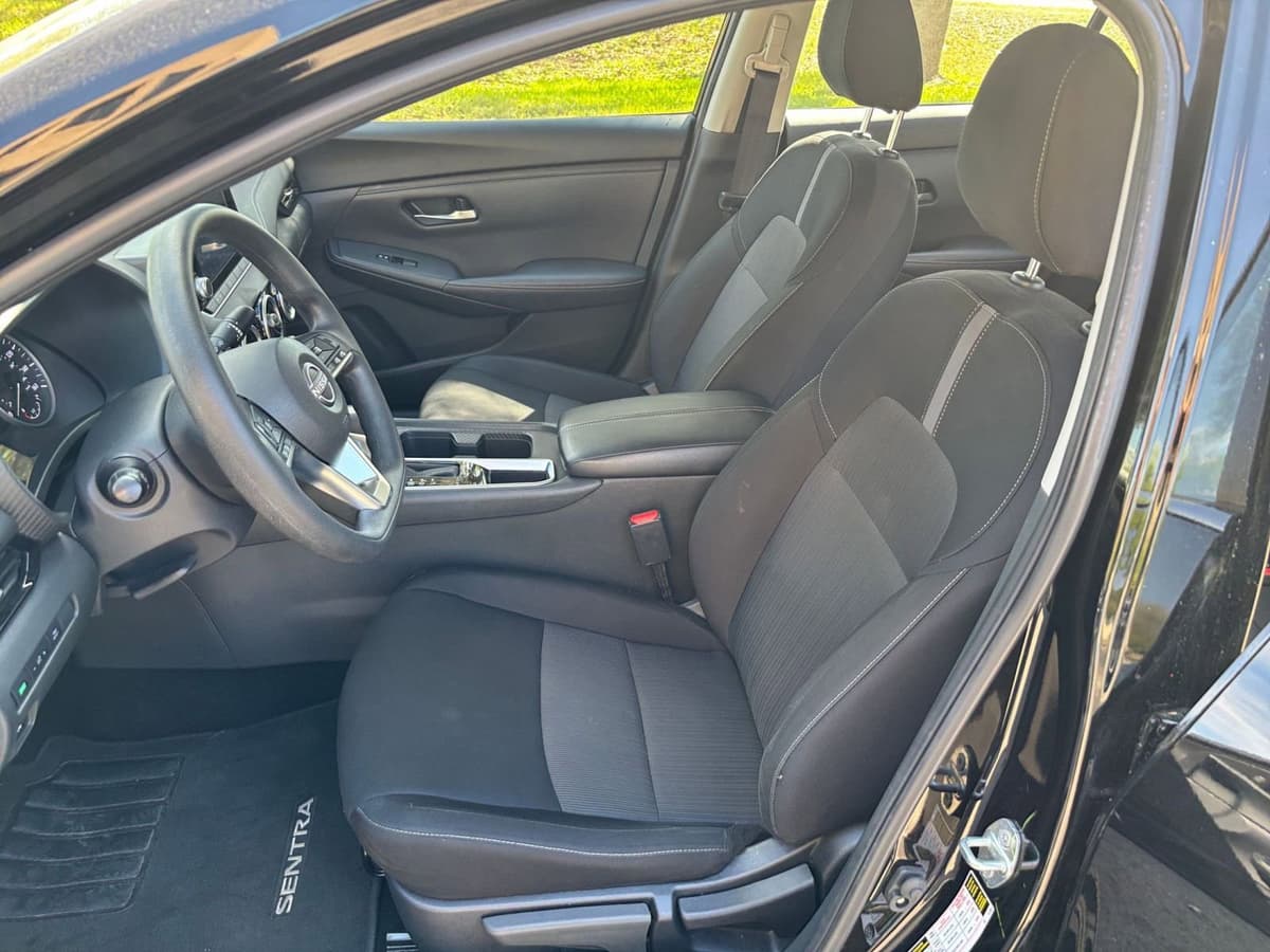 2025 Nissan Sentra - Image 31