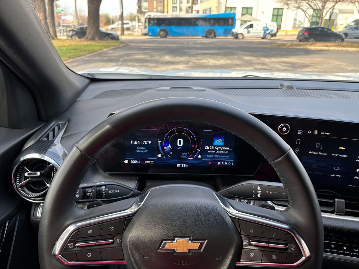 2025 Chevrolet Equinox - Image 29