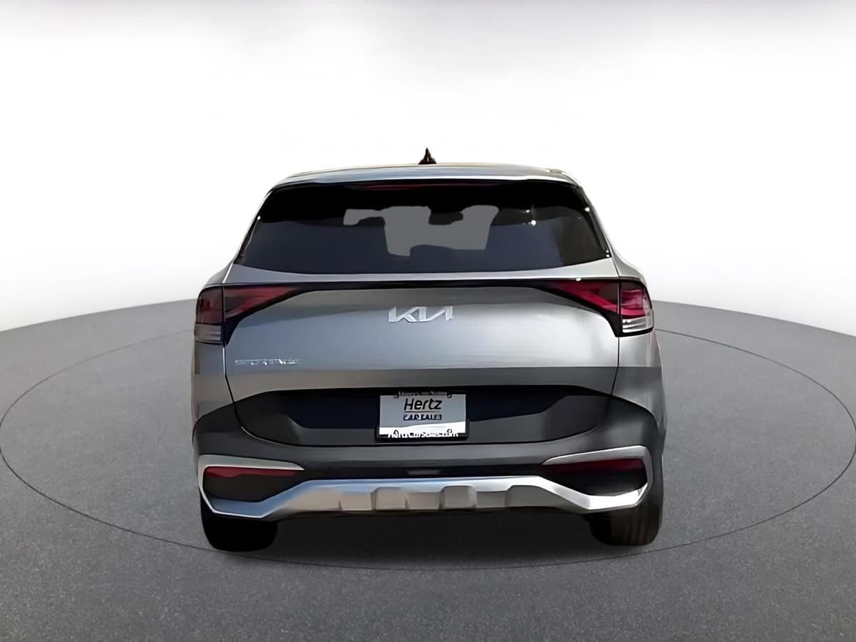 2025 Kia Sportage - Image 12