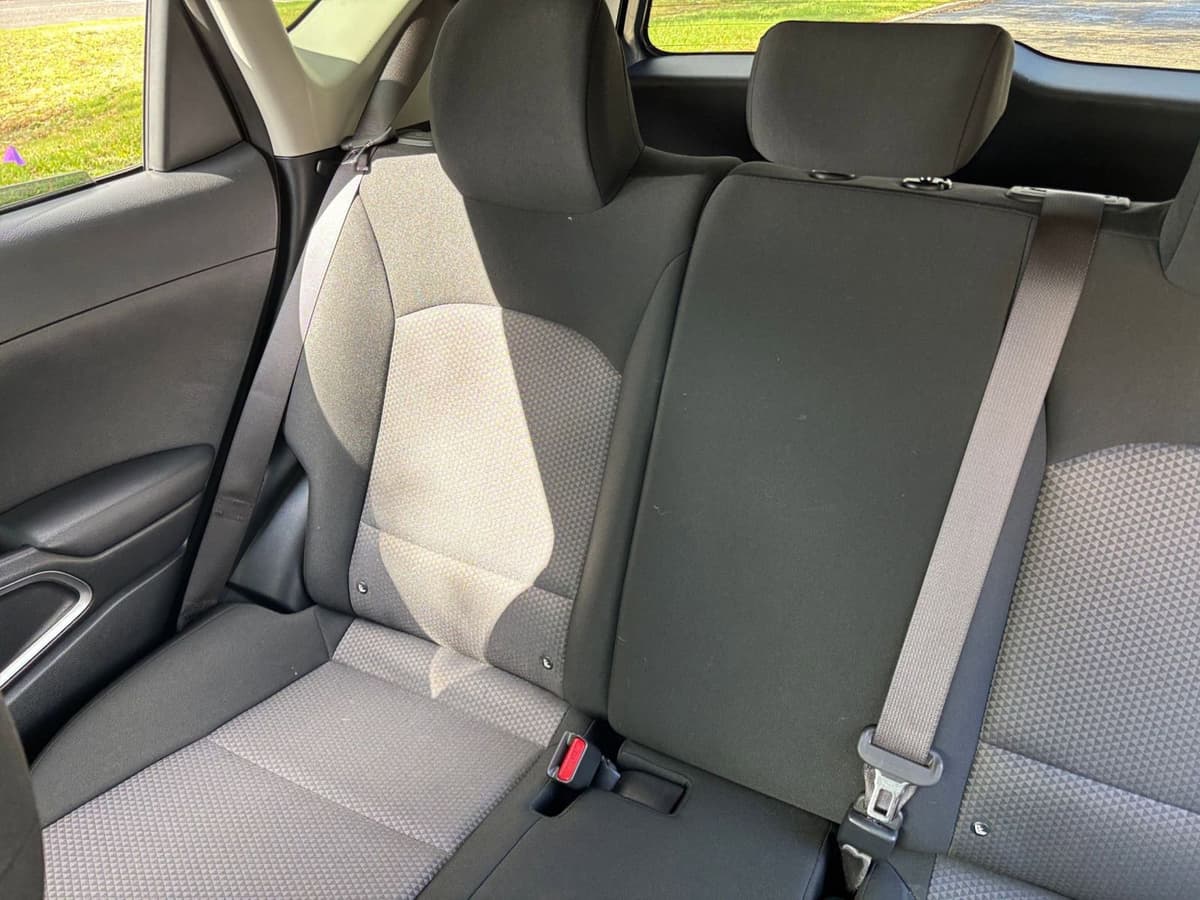 2025 Kia Sportage - Image 36