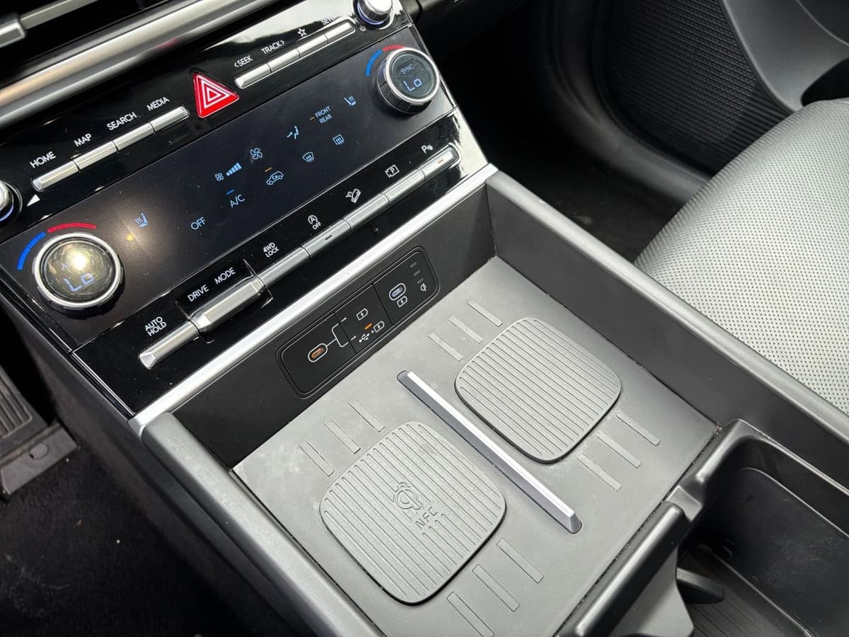 2025 Hyundai Santa Fe - Image 36