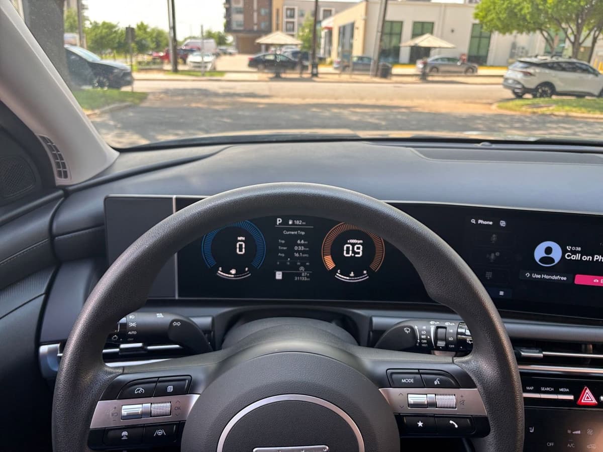 2025 Hyundai Tucson - Image 29