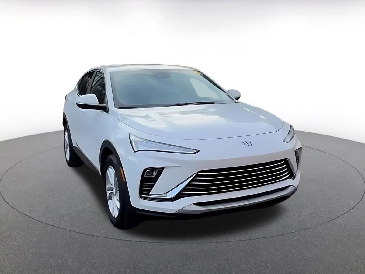 2025 Buick Envista - Image 3