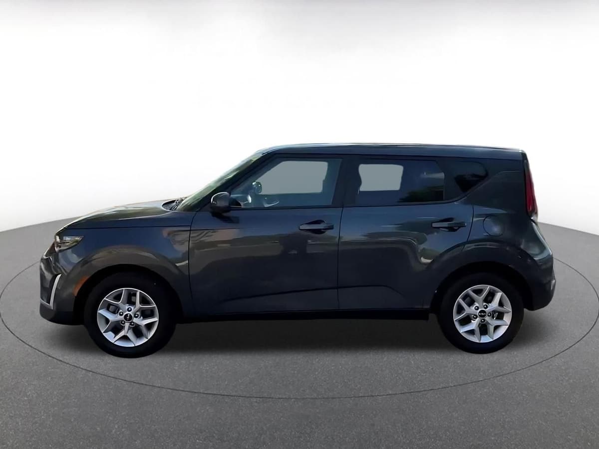 2025 Kia Soul - Image 8