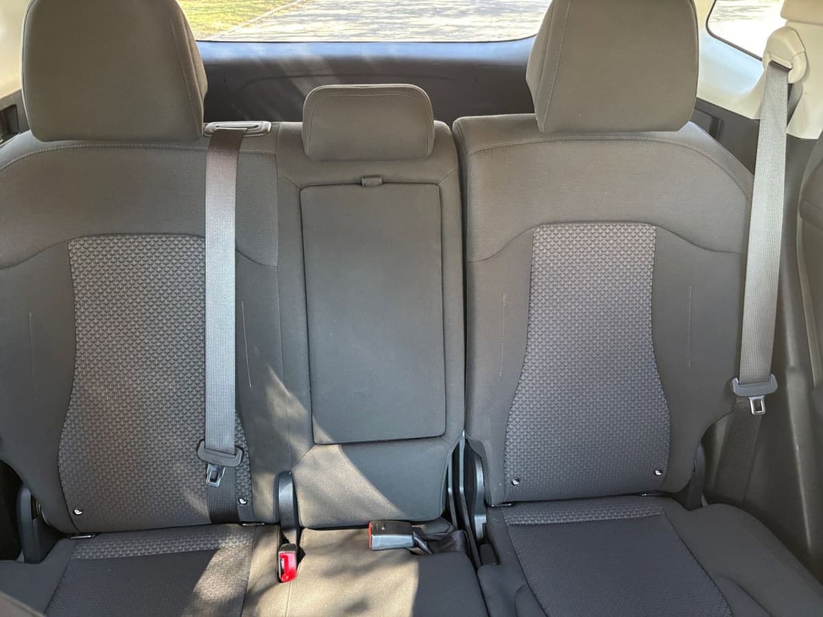 2025 Kia Sportage - Image 33