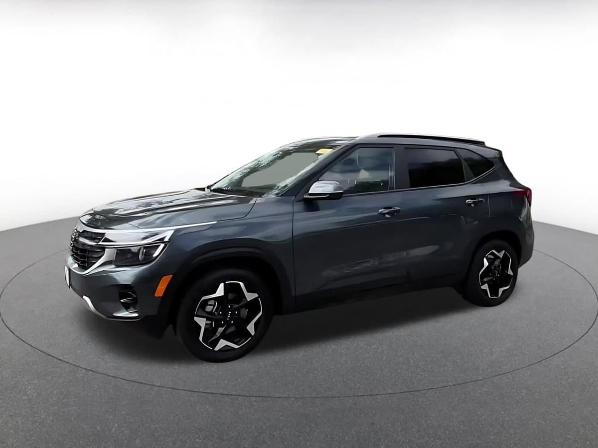 2025 Kia Seltos - Image 6