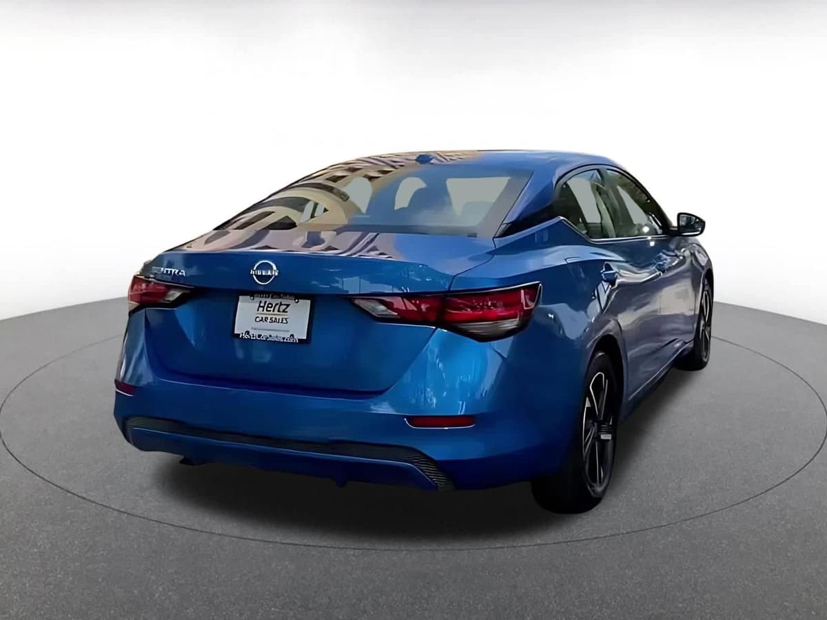 2025 Nissan Sentra - Image 13