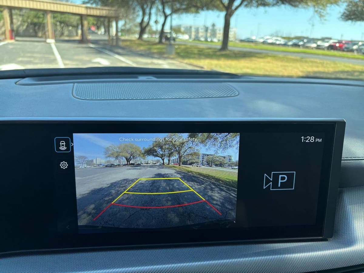 2025 Hyundai Sonata - Image 20