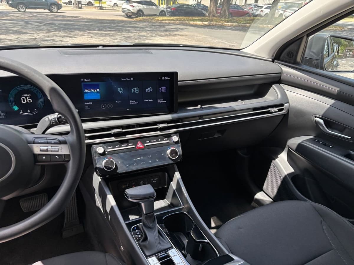 2025 Hyundai Tucson - Image 30