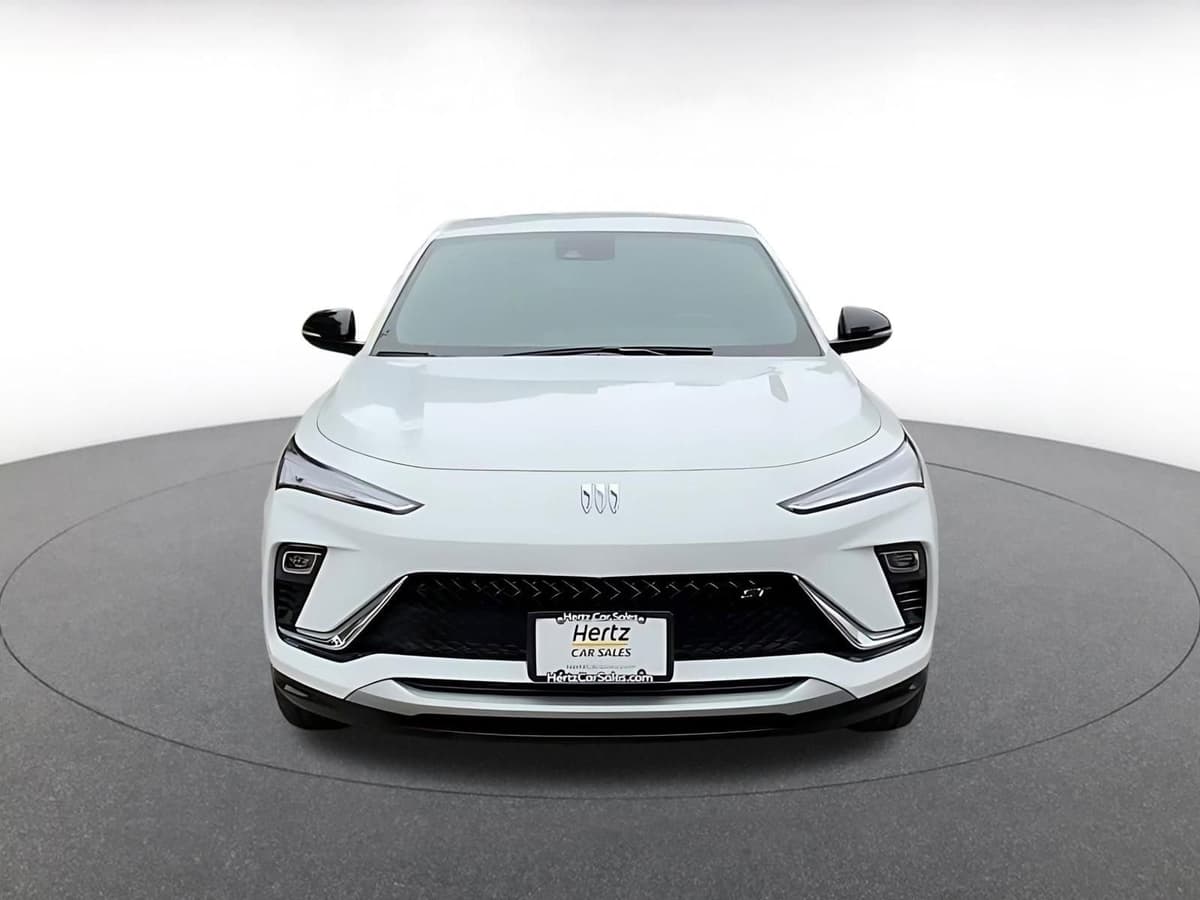 2025 Buick Envista - Image 5