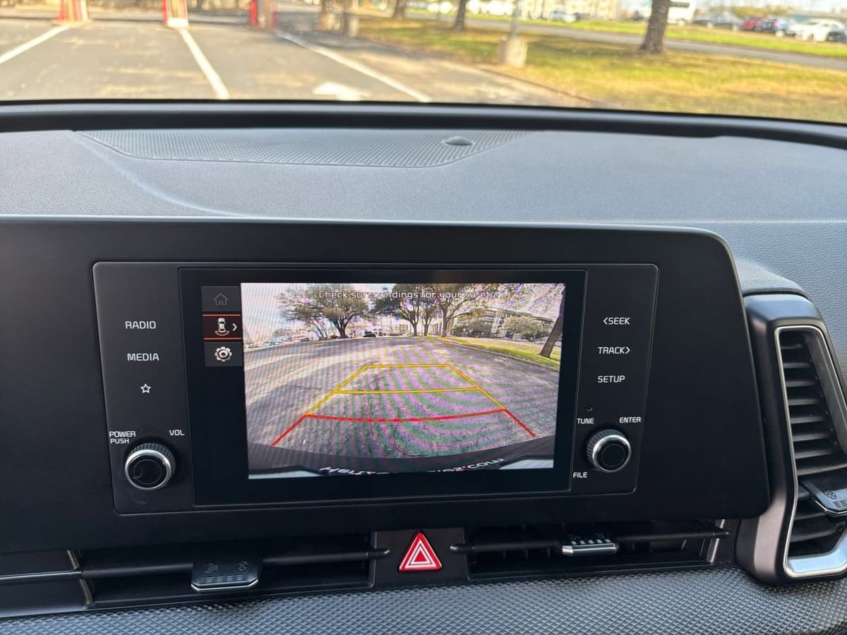 2025 Kia Sportage - Image 20