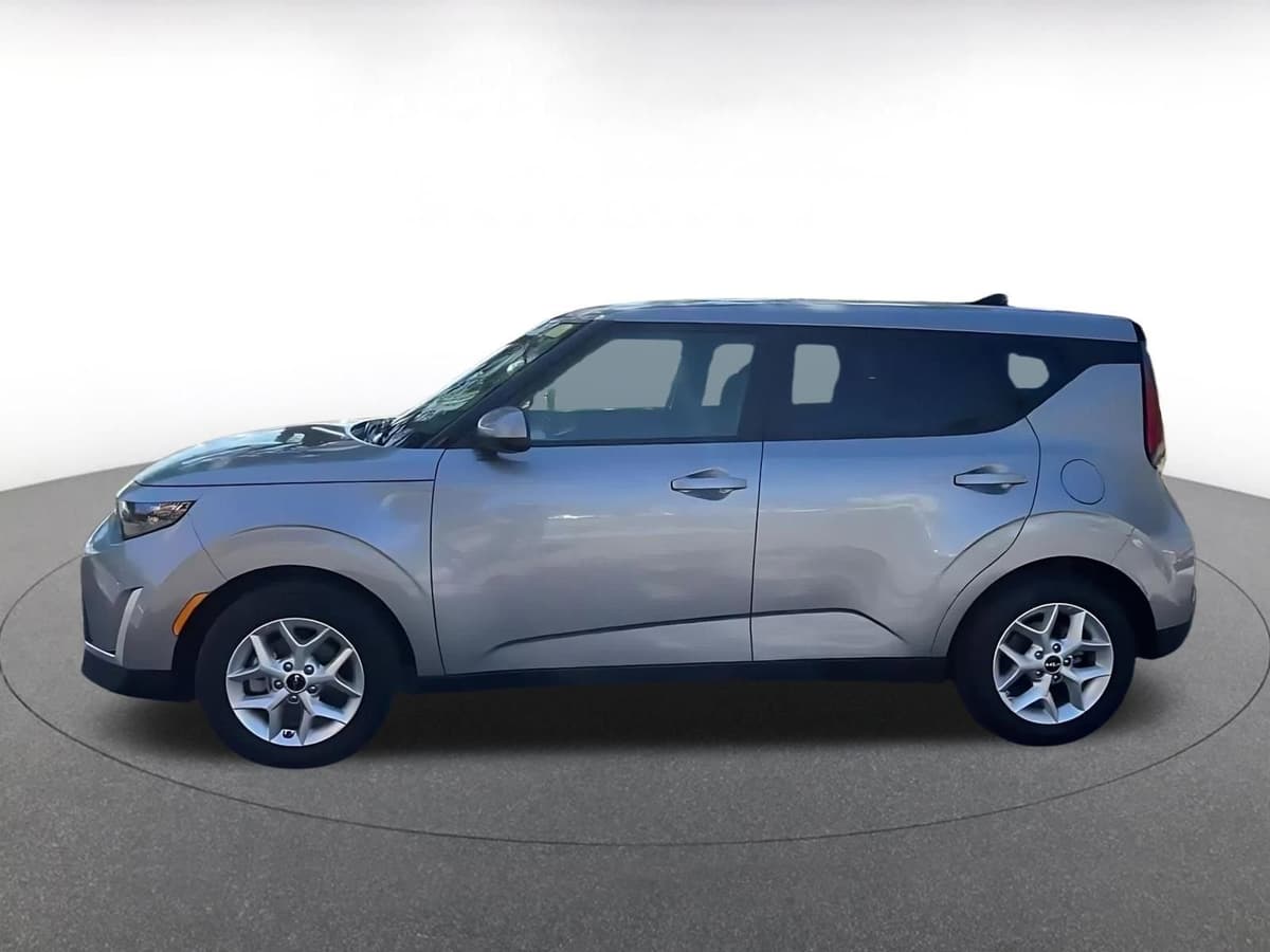 2025 Kia Soul - Image 8