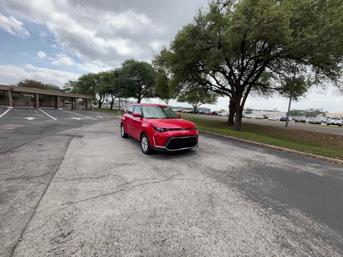 2025 Kia Soul - Image 16