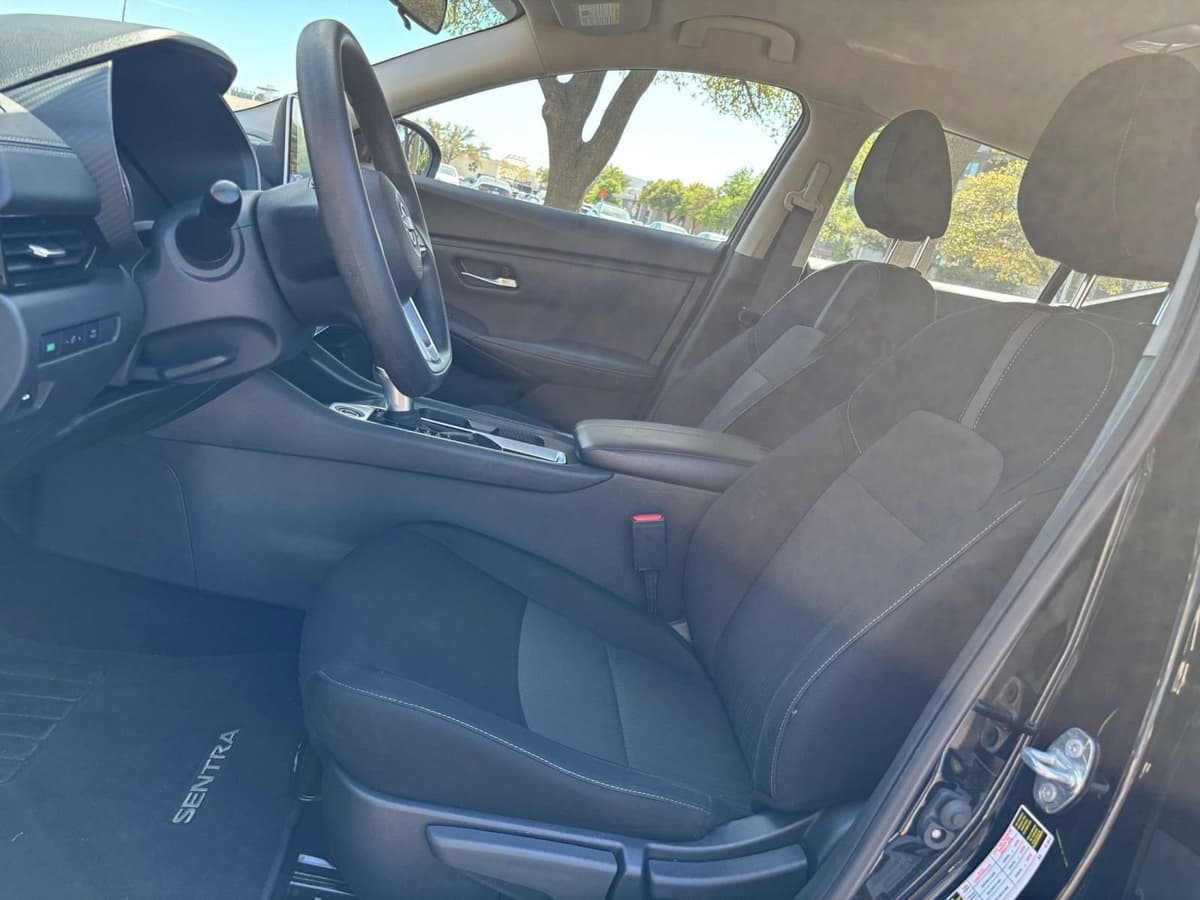 2025 Nissan Sentra - Image 22