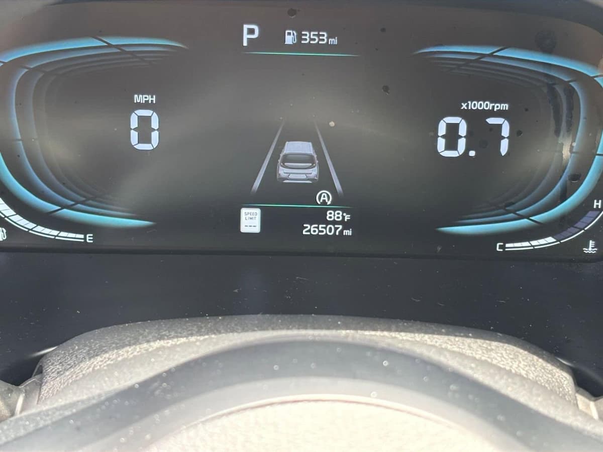 2025 Kia Soul - Image 35