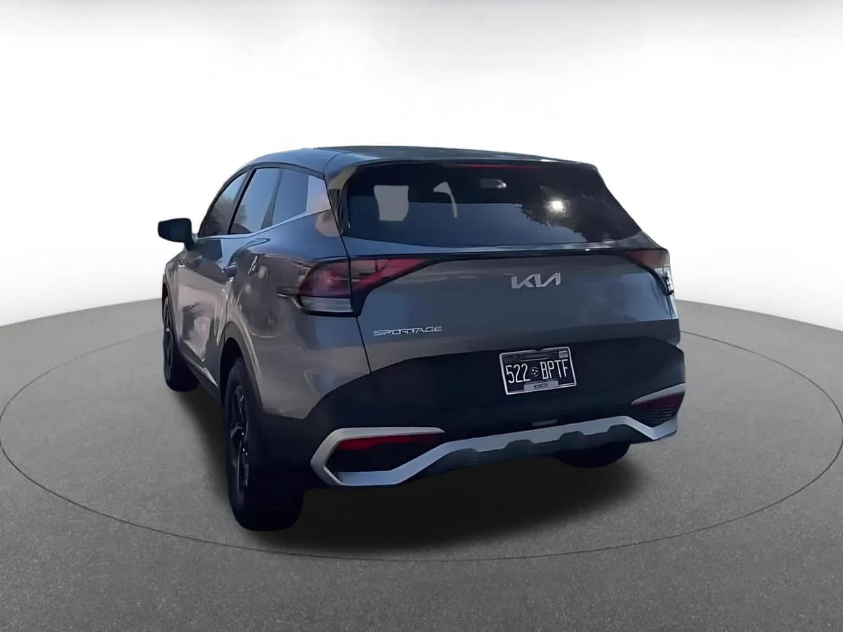 2025 Kia Sportage - Image 11