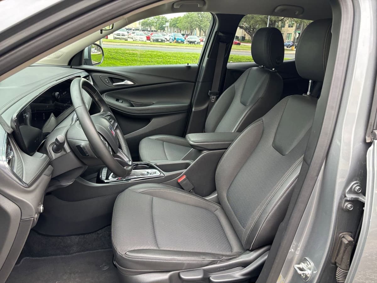 2025 Buick Encore GX - Image 31