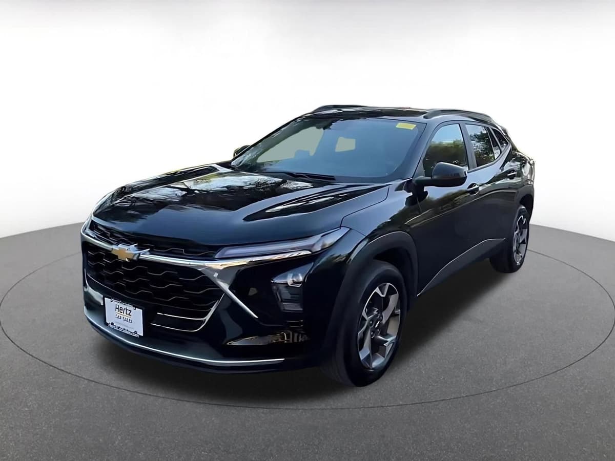 2025 Chevrolet Trax - Image 6