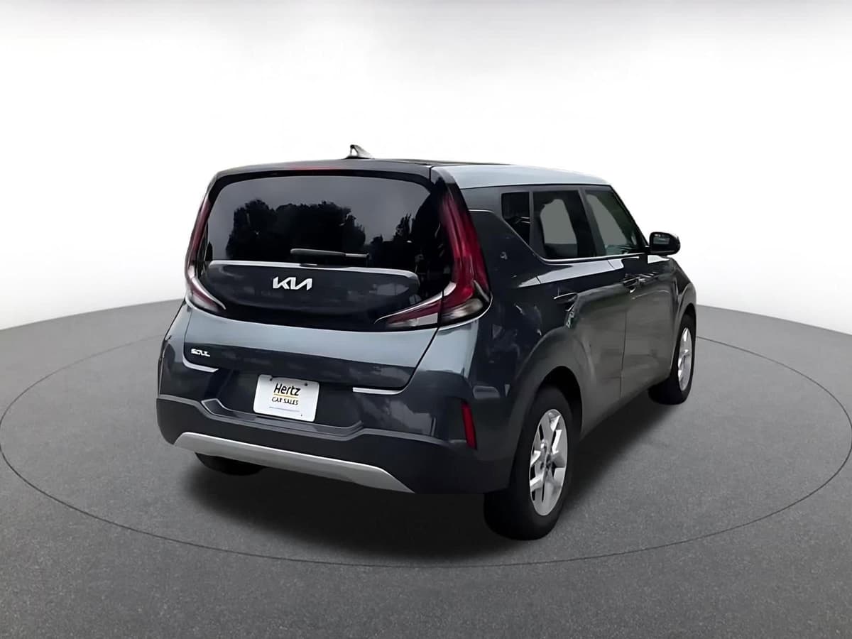 2025 Kia Soul - Image 15