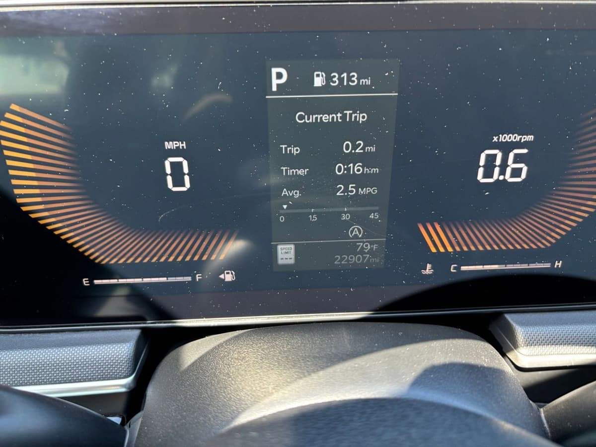 2025 Kia K5 - Image 36