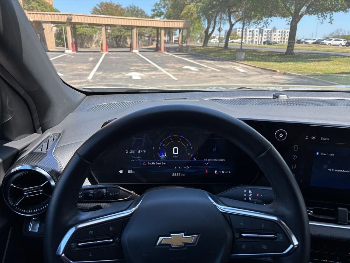 2025 Chevrolet Equinox - Image 32