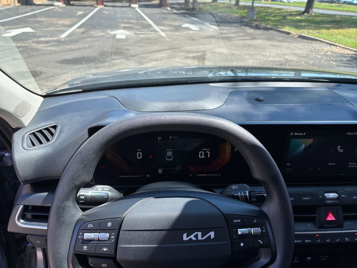 2025 Kia K4 - Image 29