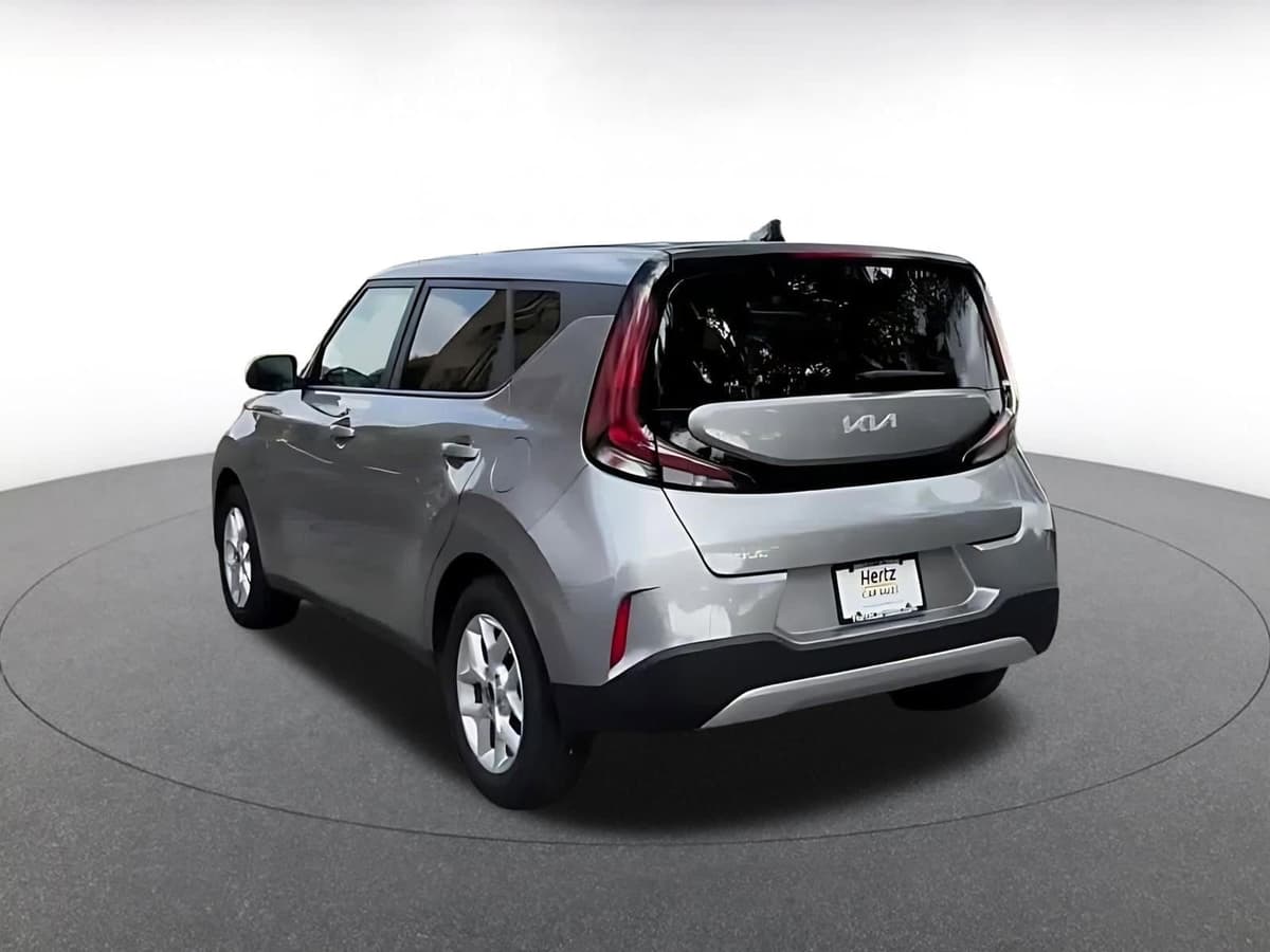 2025 Kia Soul - Image 11