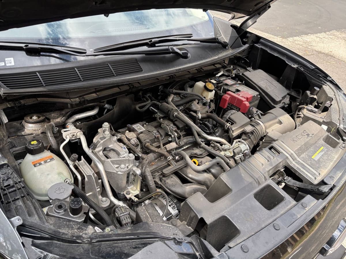 2025 Nissan Kicks - Image 27