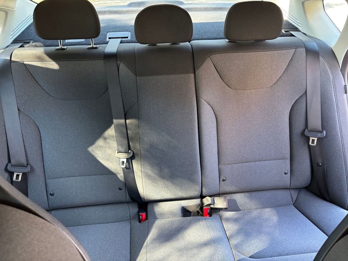 2025 Kia K4 - Image 32