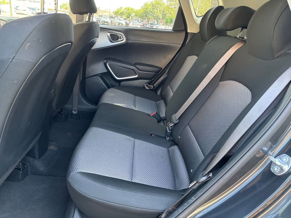 2025 Kia Soul - Image 21