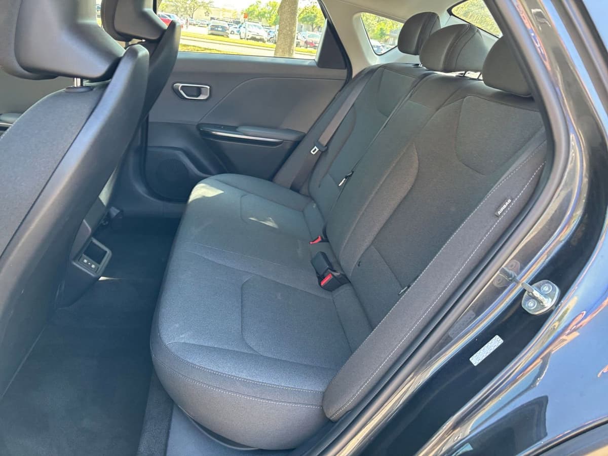 2025 Kia K4 - Image 22