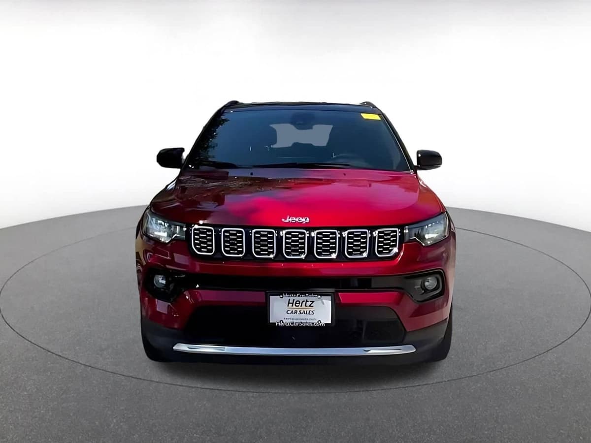 2025 Jeep Compass - Image 10