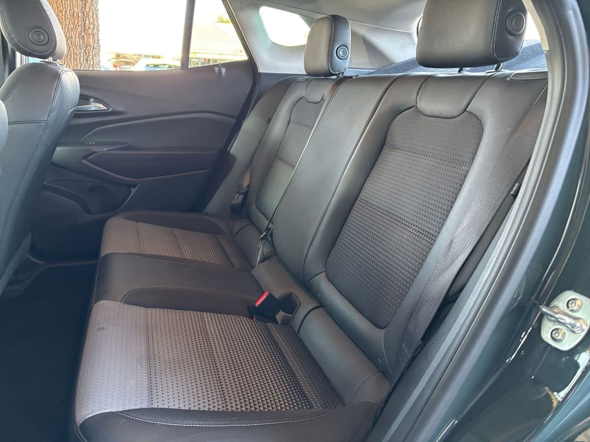 2025 Chevrolet Trax - Image 20