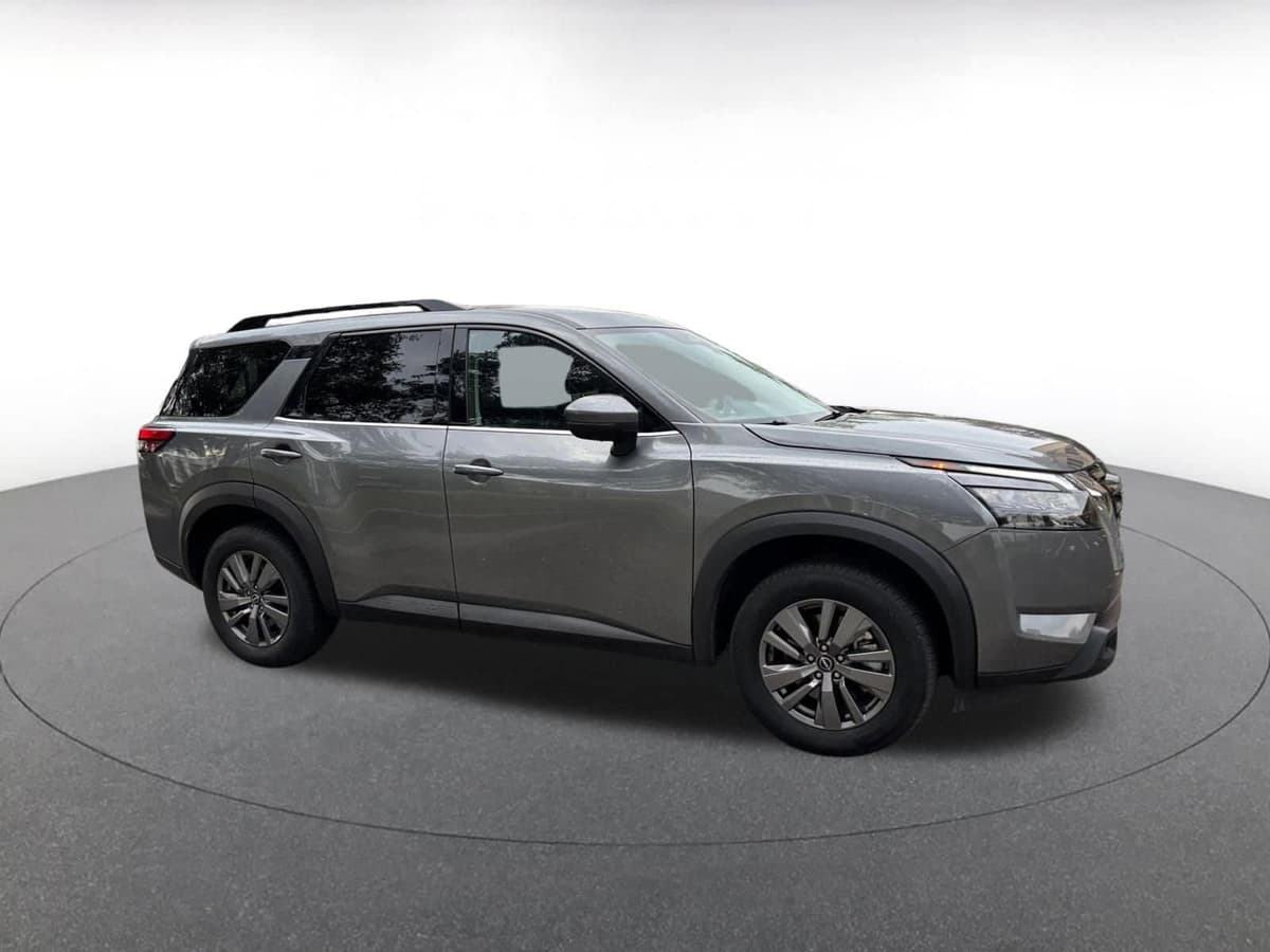 2025 Nissan Pathfinder - Image 1